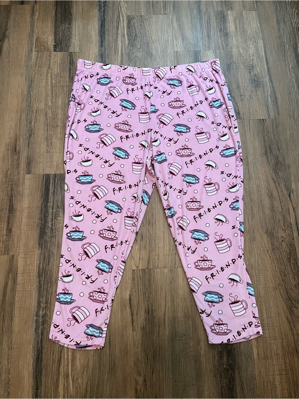 Pink ‘Friends' Themed Lounge Pants Women’s Wz 3X (22W-24W) Pajamas Coffee Cups